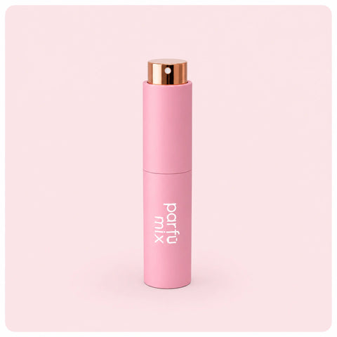 Creation of Cassis Nuit Travel Spray - Pink